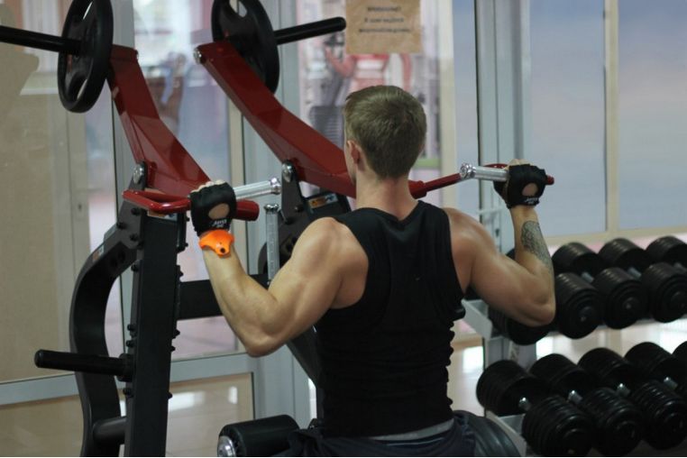 Тяга сверху с разведением с независимыми рычагами Aerofit SL7002 фото 1