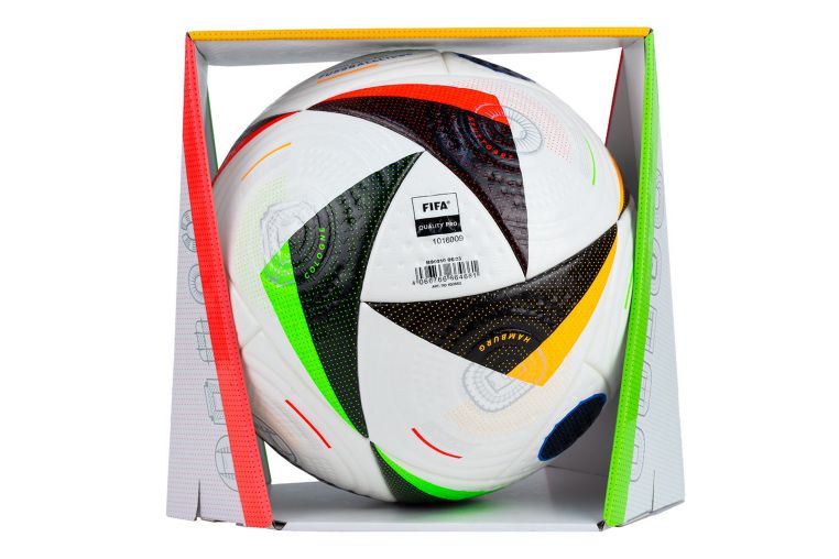 Мяч футбольный Adidas Euro24 Fussballliebe PRO IQ3682 FIFA PRO, р.5 фото 7