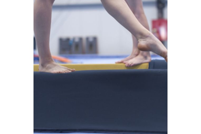Мат Multi для бревна гимнастического изготовлен из мягкого пеноматериала SPIETH Gymnastics 1540620 фото 5