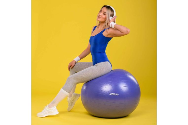 Гимнастический мяч антивзрыв D85 см PROFI-FIT фото 1