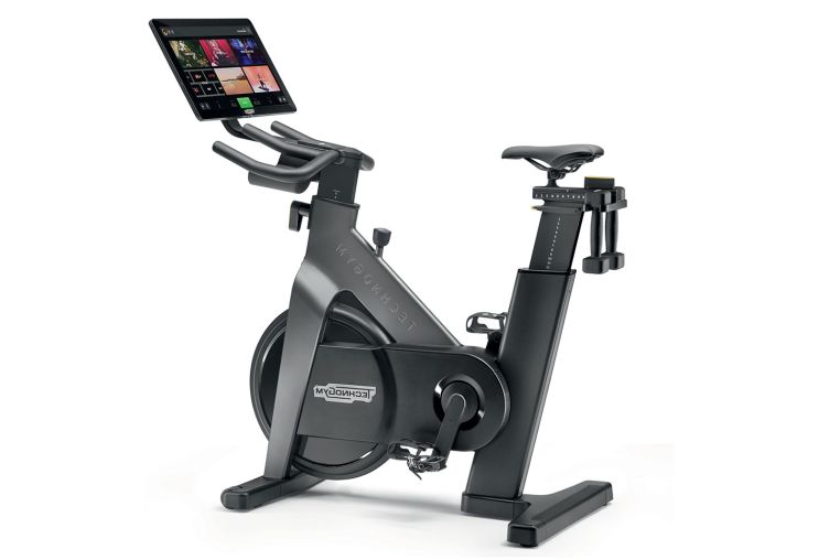 Вертикальный велотренажер Technogym Bike 