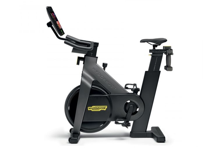 Вертикальный велотренажер Technogym Bike фото 1