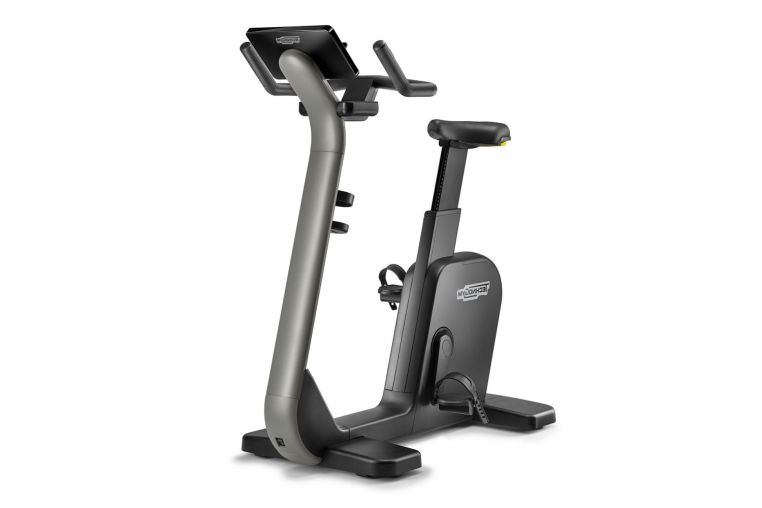 Вертикальный велотренажер Technogym Cycle фото 2