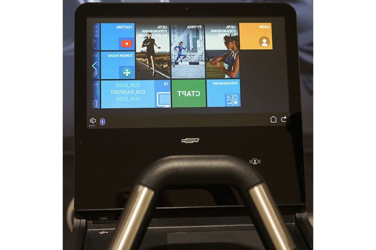 Эллиптический тренажер Technogym Synchro Artis фото 12