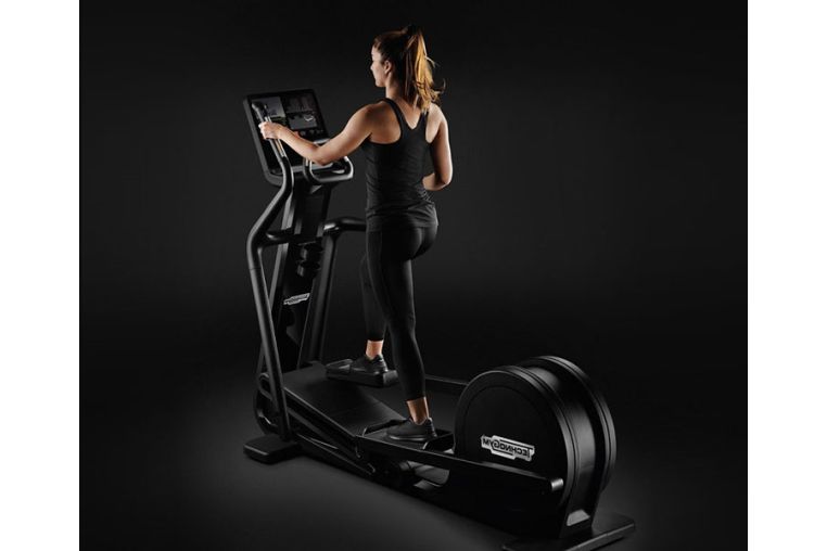 Эллиптический тренажер Technogym Synchro Artis фото 7