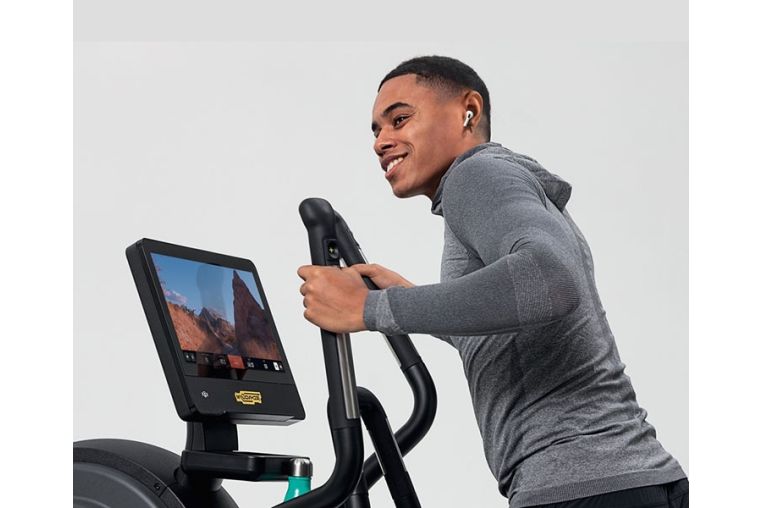 Эллиптический тренажер Technogym Excite Live Vario 7000 фото 3