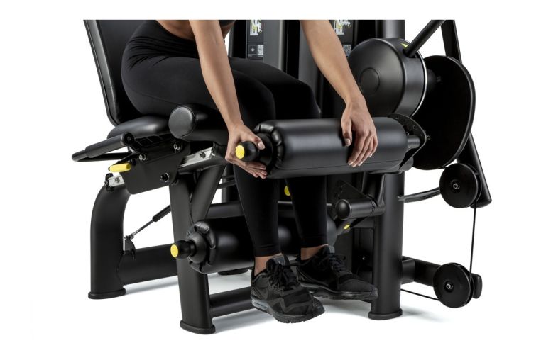 Силовой тренажер Technogym Selection 700 Dual Leg Curl / Extension фото 2